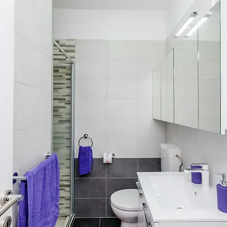 Apartment Petrana *